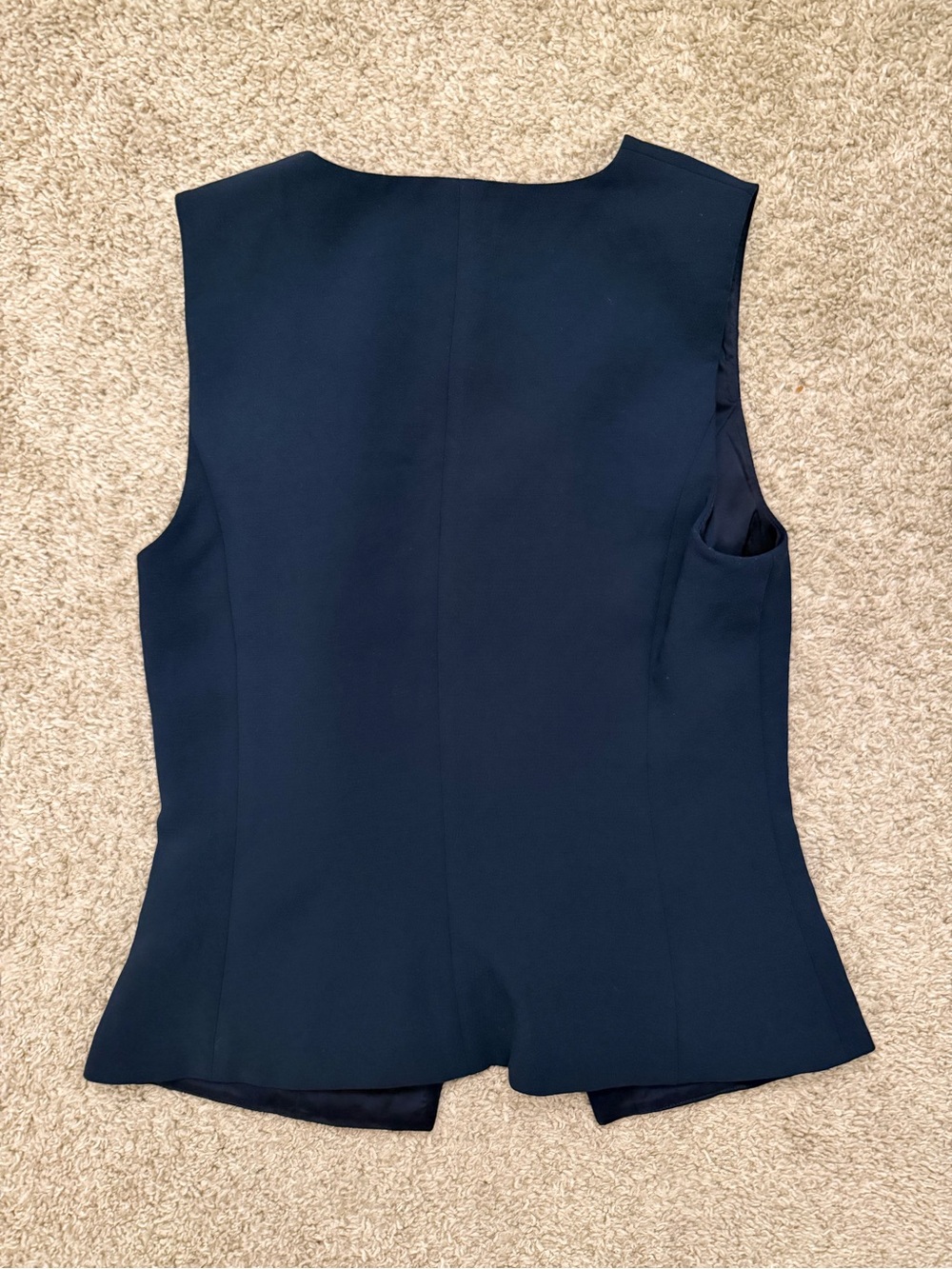 Aritzia Regal Crepette Vest in Admiral - Picture 5 of 6